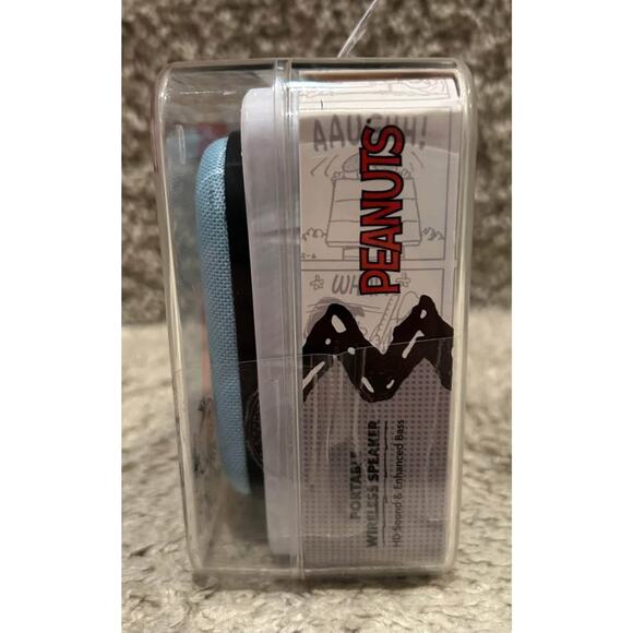 Peanuts Snoopy Cleveland Browns Portable Wireless Speaker - BRAND NEW - Picture 3 of 6